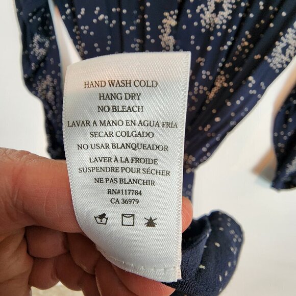 Rails Jasmine Navy Stella Star Pattern Dress‎ Button Front Smocked Waist sz XS - Picture 11 of 14